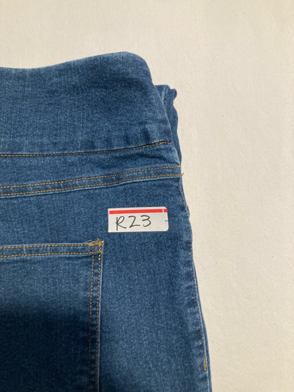 Ruby Rd. Dark Blue Cropped Stretch Denim Jeans (Item No. R23) - Picture 10 of 10